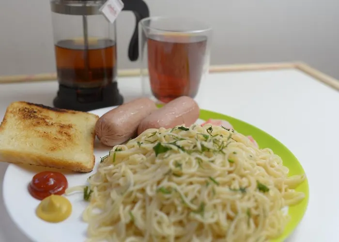 ホステル Yellow - Free Breakfast - The Service In - Free Parking