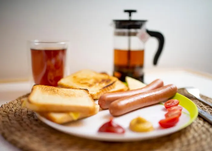 ホステル Yellow - Free Breakfast - The Service In - Free Parking *